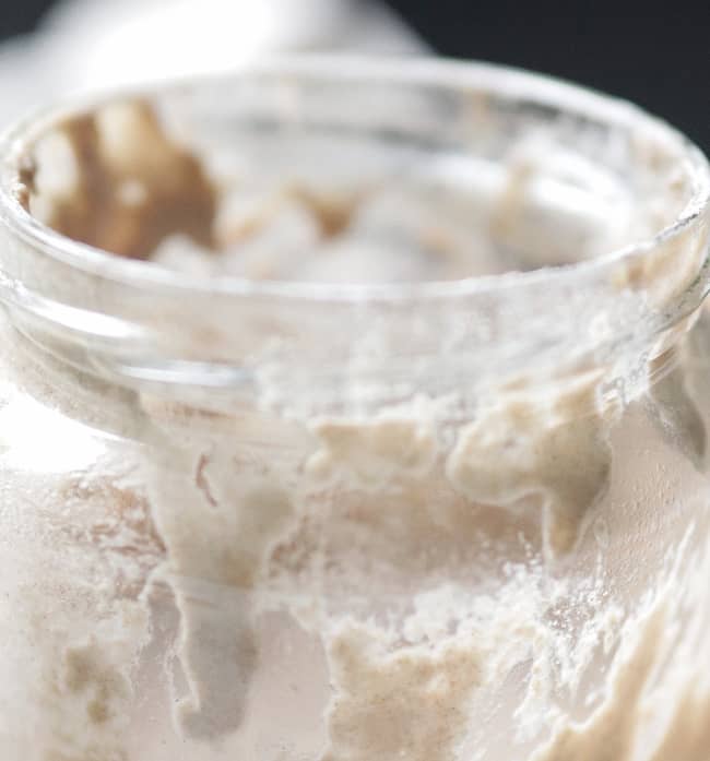 Vollkorn Sauerteig im Glas